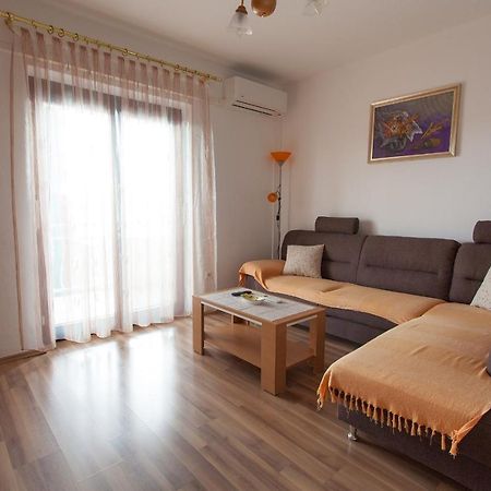Apartments Ljerka Malinska Εξωτερικό φωτογραφία