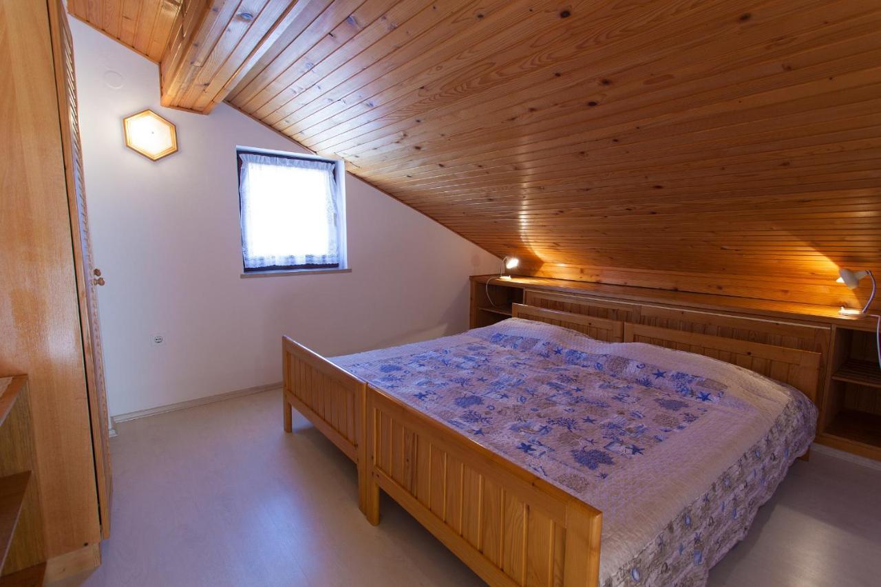 Apartments Ljerka Malinska Εξωτερικό φωτογραφία