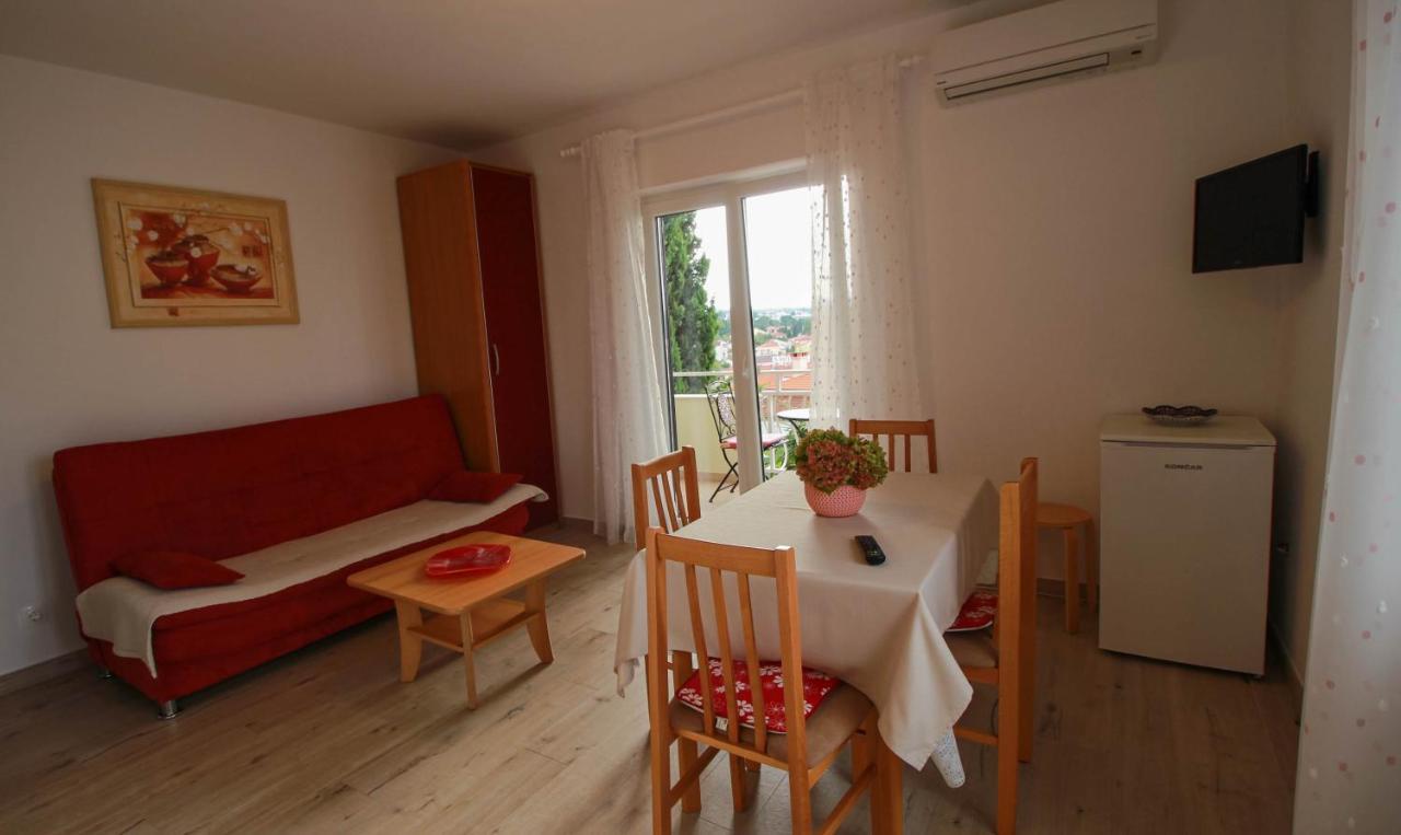 Apartments Ljerka Malinska Εξωτερικό φωτογραφία