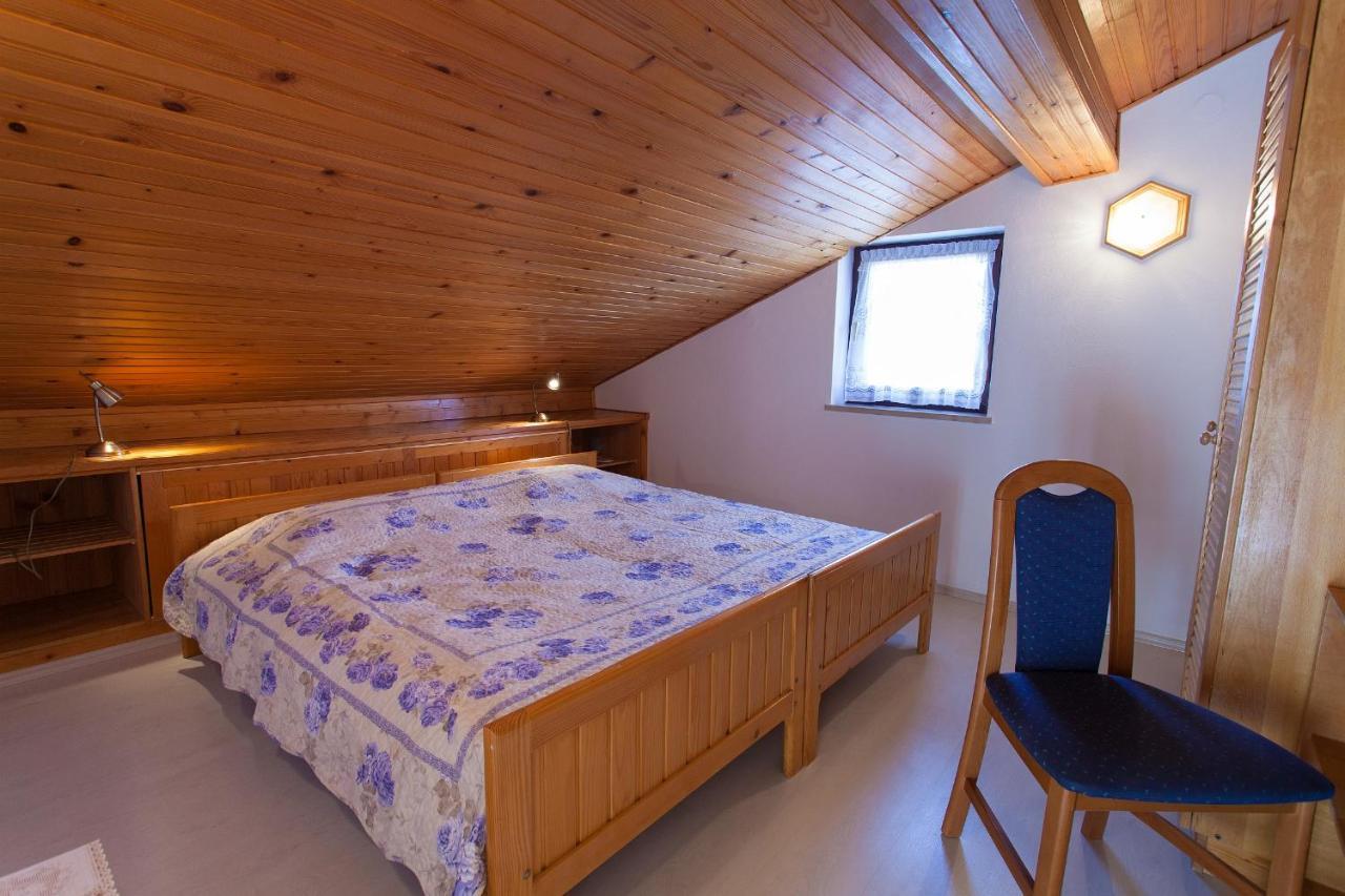 Apartments Ljerka Malinska Εξωτερικό φωτογραφία