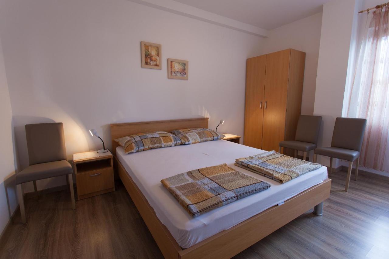 Apartments Ljerka Malinska Εξωτερικό φωτογραφία